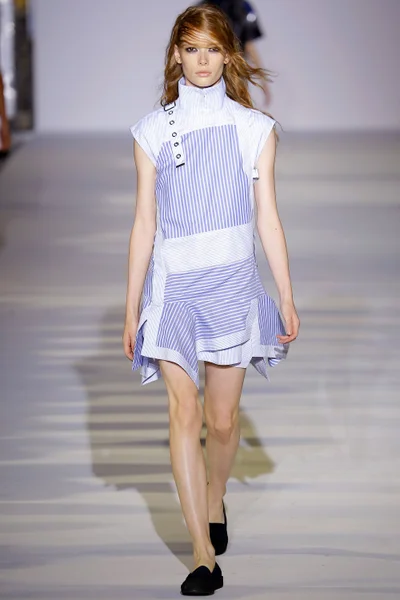 Look 24